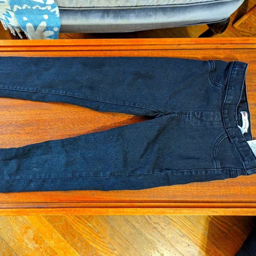 Girls skinny Levi jeans